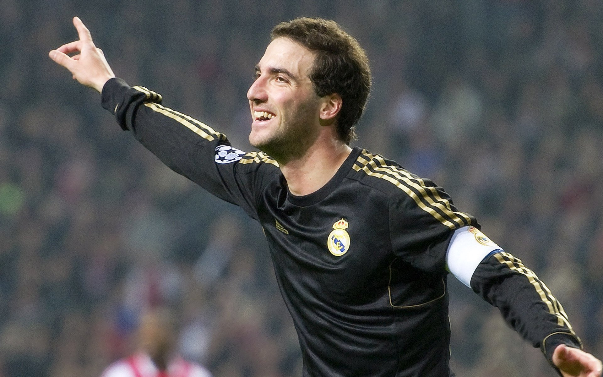 开云官方网-BLG逆境翻盘点燃观众热情：英雄归来之路